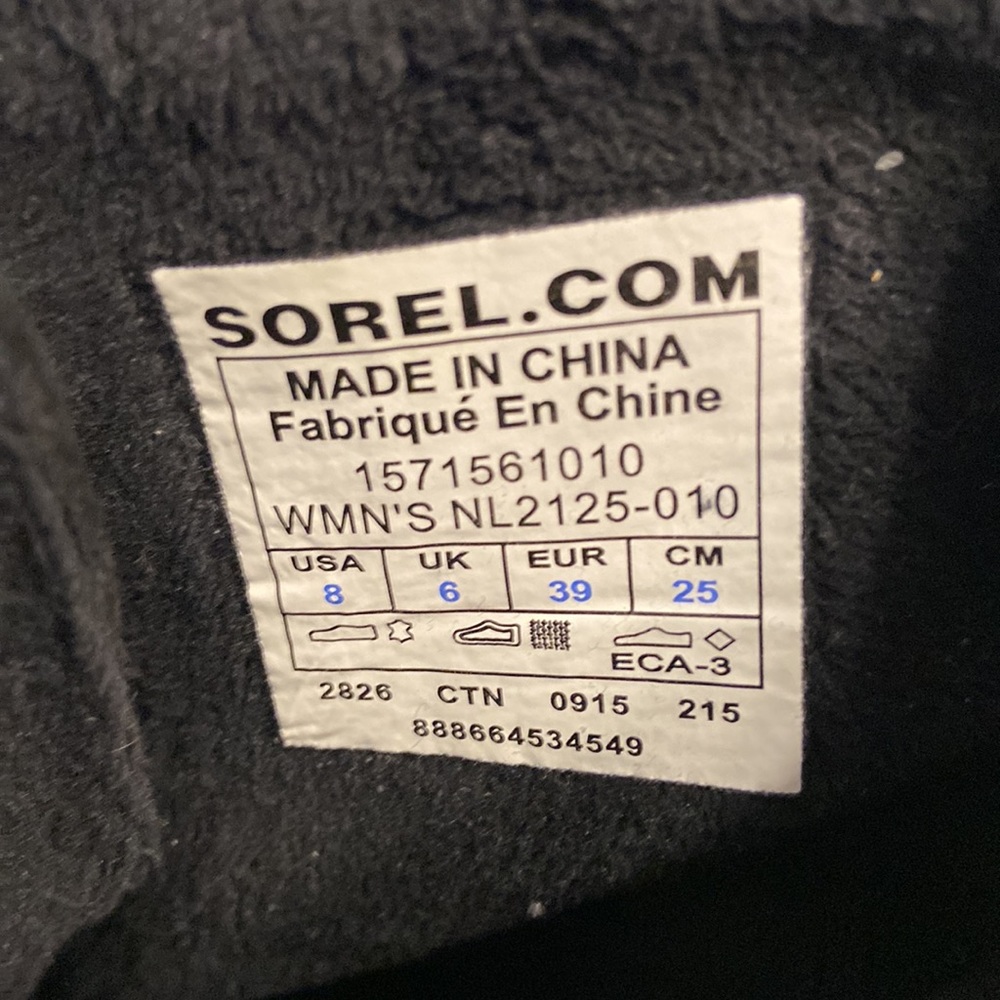 SOREL Boots size 8 color black  and some tan excellent condition see all photos - Picture 2 of 12
